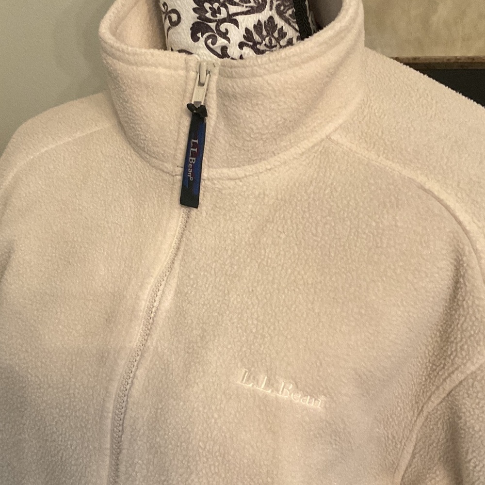 L.L.Bean Cream Fleece Jacket - Picture 2 of 4